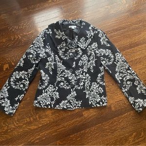 Pendleton Women 100 %Virgin Wool Floral  Jacket  Black & White Size 10